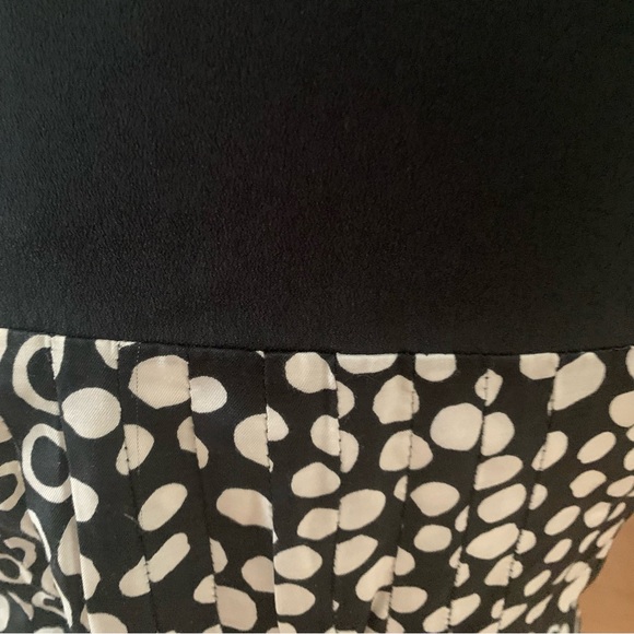 Le Lis Blanc Deux Sleeveless mini dress; black background with cream polka dots - Picture 7 of 9